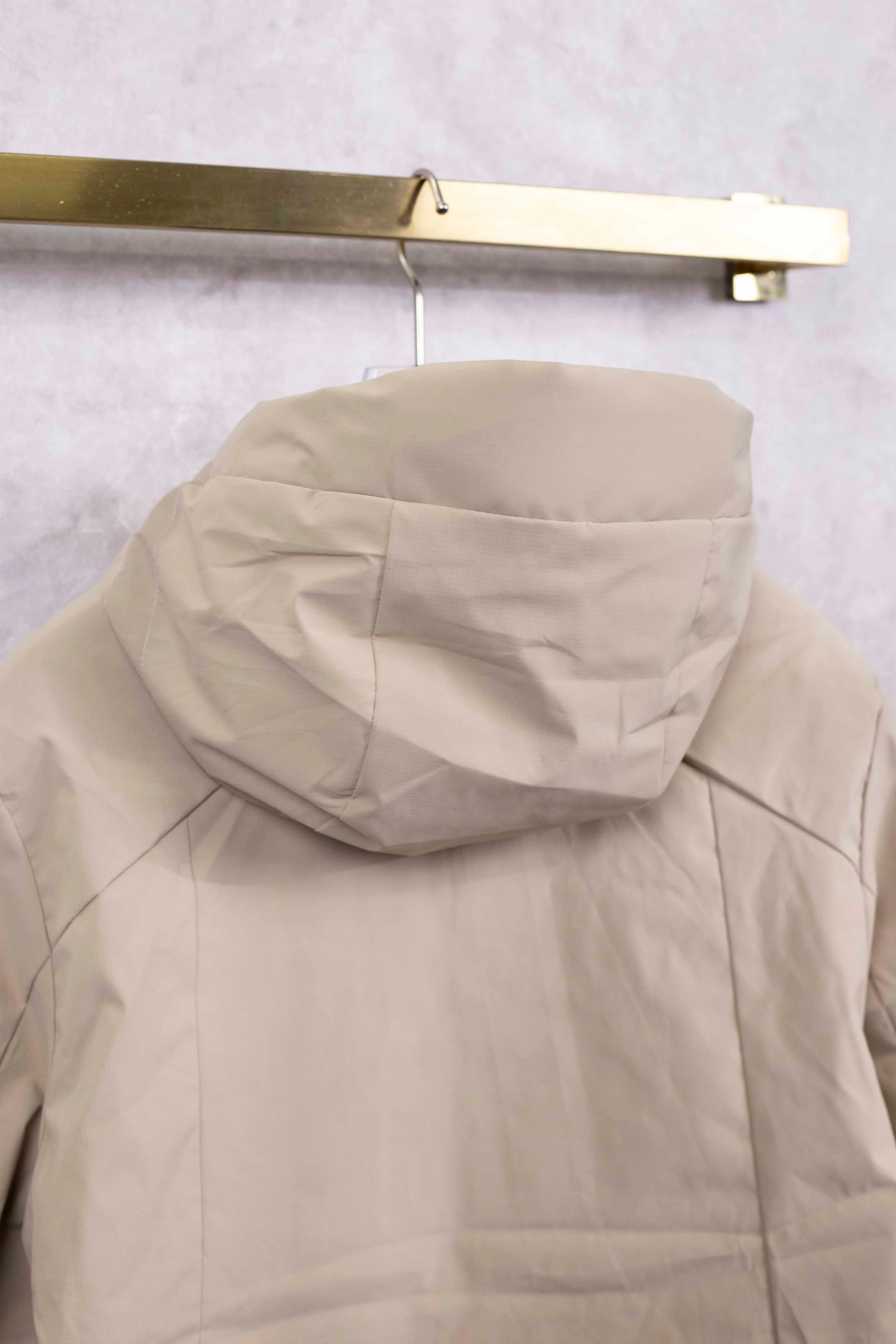 Actual photo of beige brown details # P390